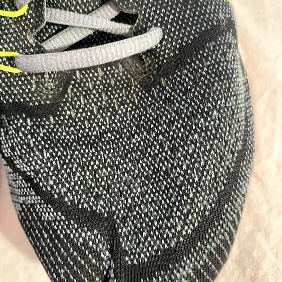 Nike Size 12 Zoom Air Structure 18 Running sneakers shoes Men Gray black neon - Picture 6 of 12